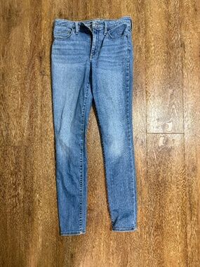 Women’s Universal Thread 8L Skinny Jeans